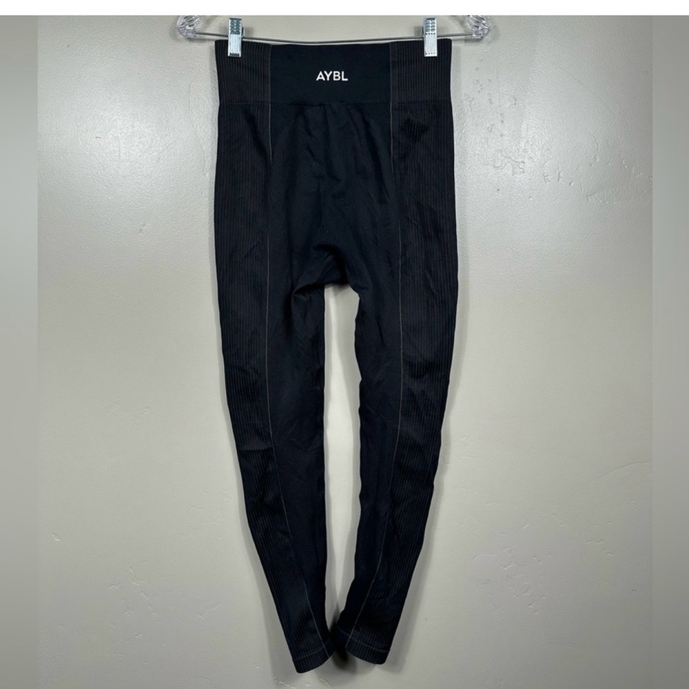 AYBL REFLEX SEAMLESS LEGGINGS BLACK SIZE MEDIUM - Picture 4 of 5